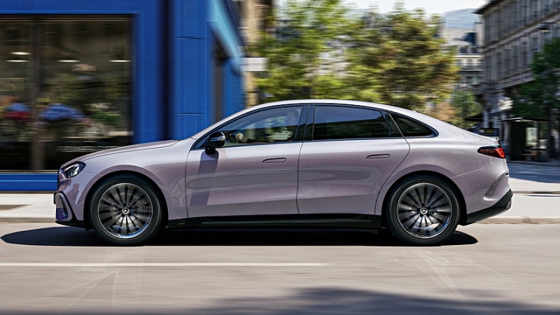 У Mercedes-Benz C-Class electric появилась версия попроще и подешевле